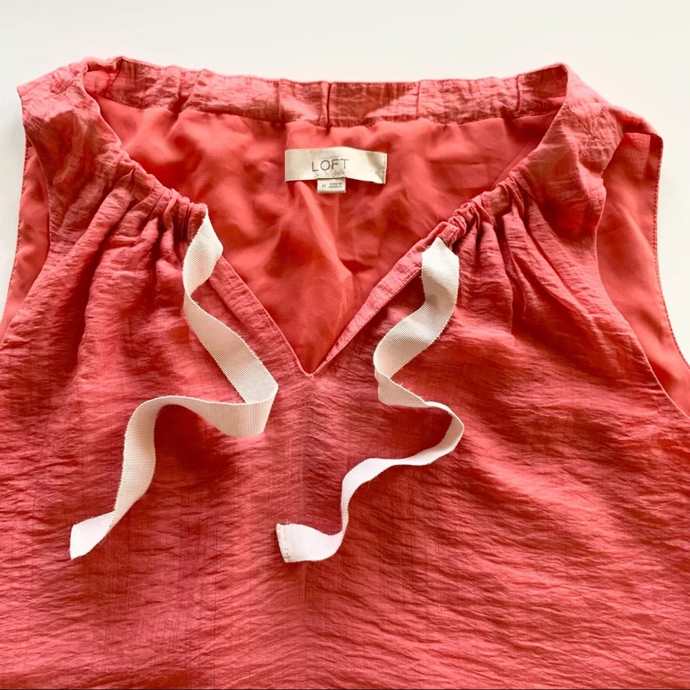 🌸New🌸 Loft Sleeveless Blouse Top Size Medium NWOT - Picture 4 of 8